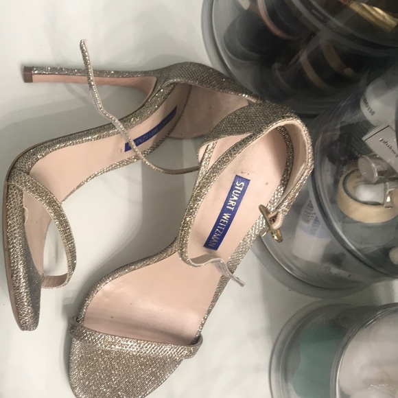 Stuart Weitzman Nudist Lamé Sandals - Picture 5 of 8